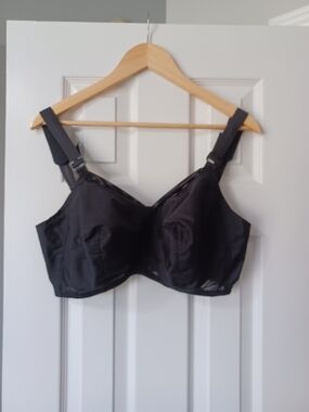 Full Coverage Support Bra in Black (Size 38DD)